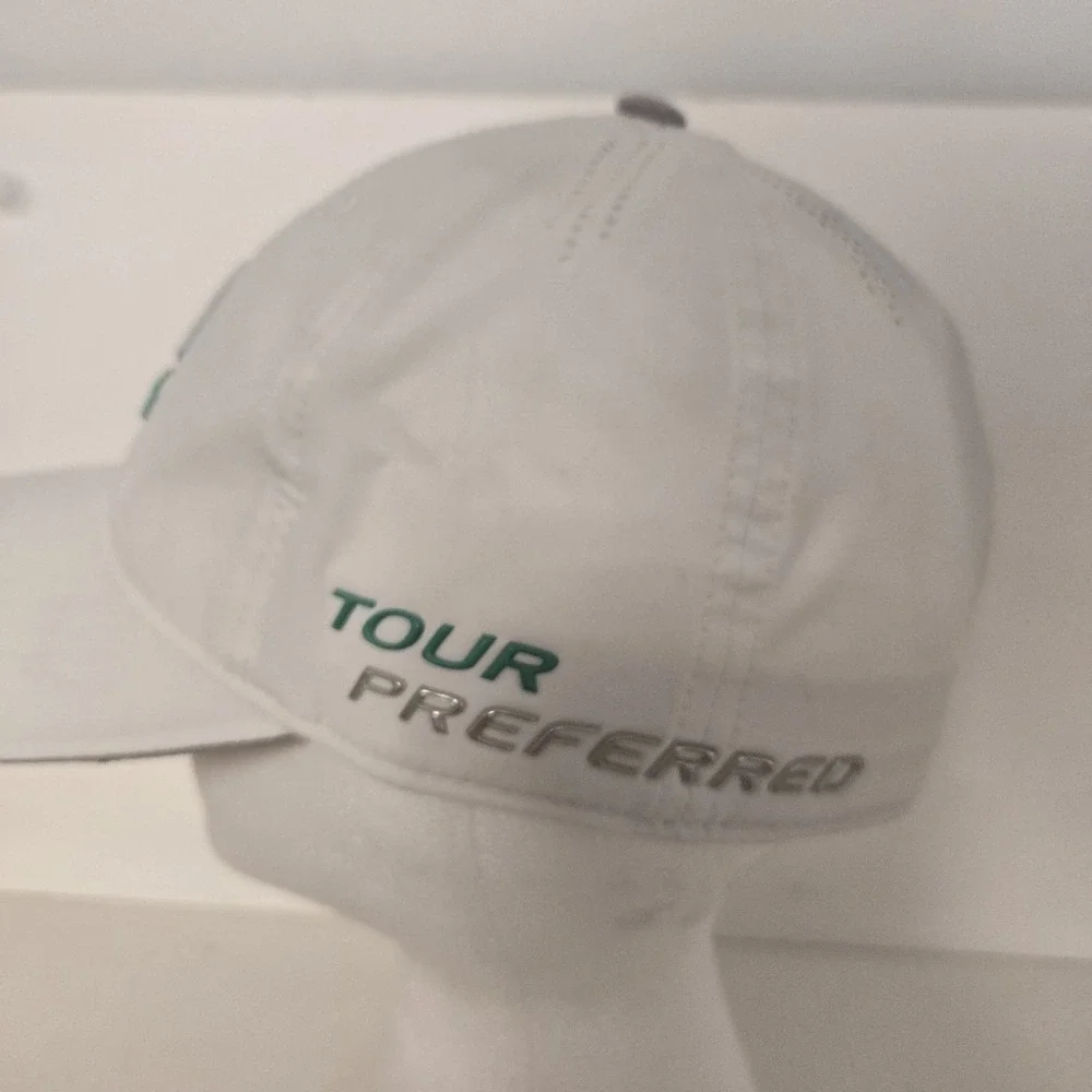 Adidas TaylorMade Mens Flex Fit Tour Preferred Fitted Hat Cap S/M White Golf